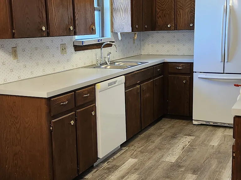 600 Fairfax Dr — Photo 12