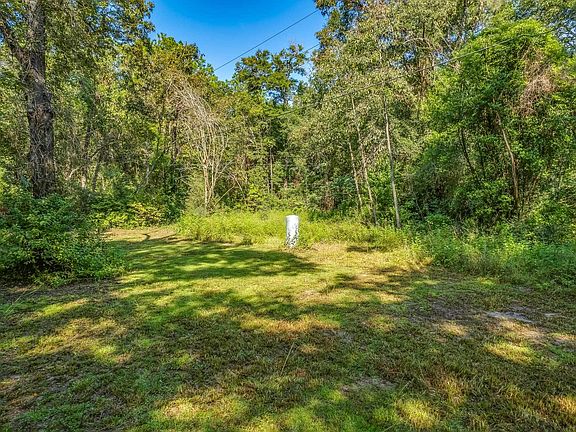 4th image of 59 Andrew Ln