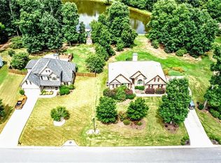 322 Junction Ct, Winder, GA 30680