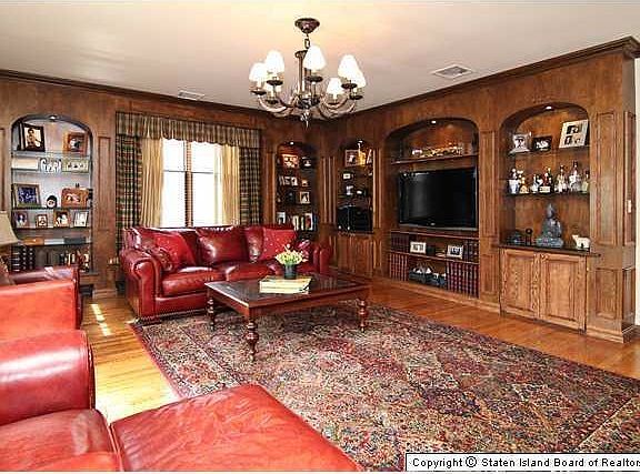 5th image of 32 Coverly Ave
