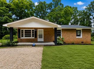 15 Railroad St, Honea Path, SC 29654