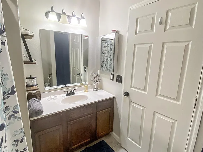 254 E Sunset Dr — Photo 15