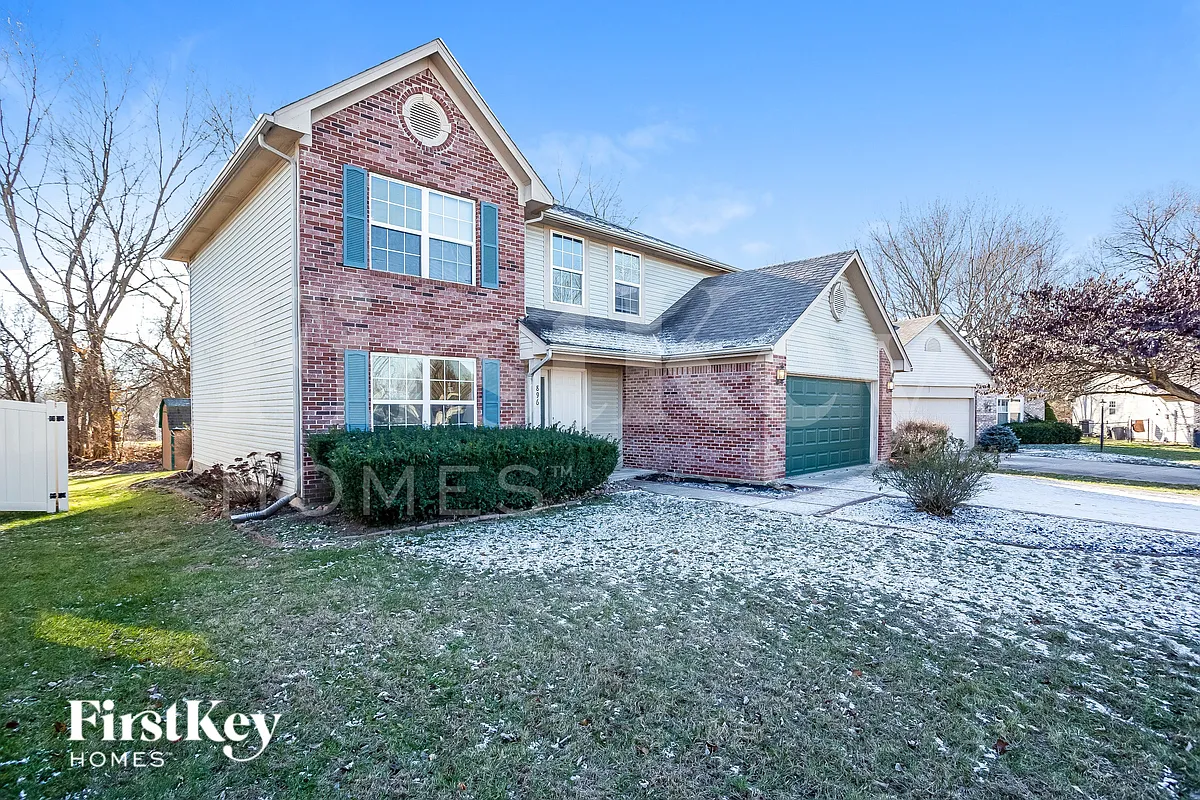Photo 2 of 18 - 896 Preakness Dr - Greenwood, IN Building Photo - 896 Preakness Dr