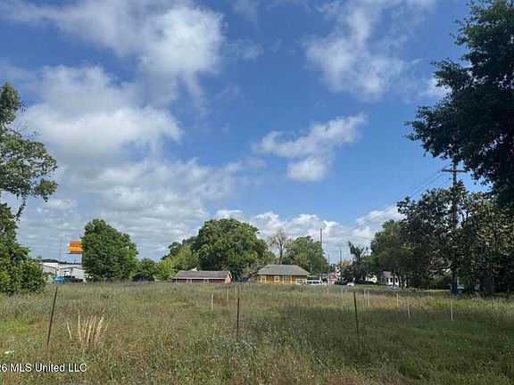 4th image of 2301 24th Ave Lot 6-14