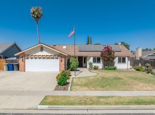 459 Blakeley Dr, Lemoore, CA 93245