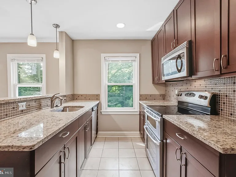 7300 Flower Ave #3 — Photo 12