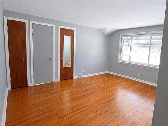 2nd image of 14 Mapleview Rd #2