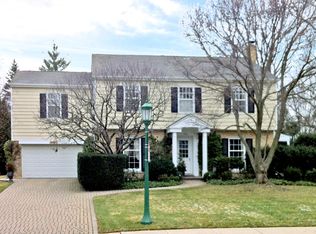 1036 Miami Rd, Wilmette, IL 60091