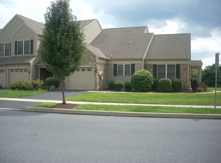 2088 Deer Run Dr, Hummelstown, PA 17036