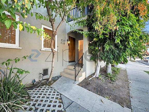 2nd image of 5160 San Vicente Blvd