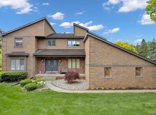 61381 Miriam Dr, Washington, MI