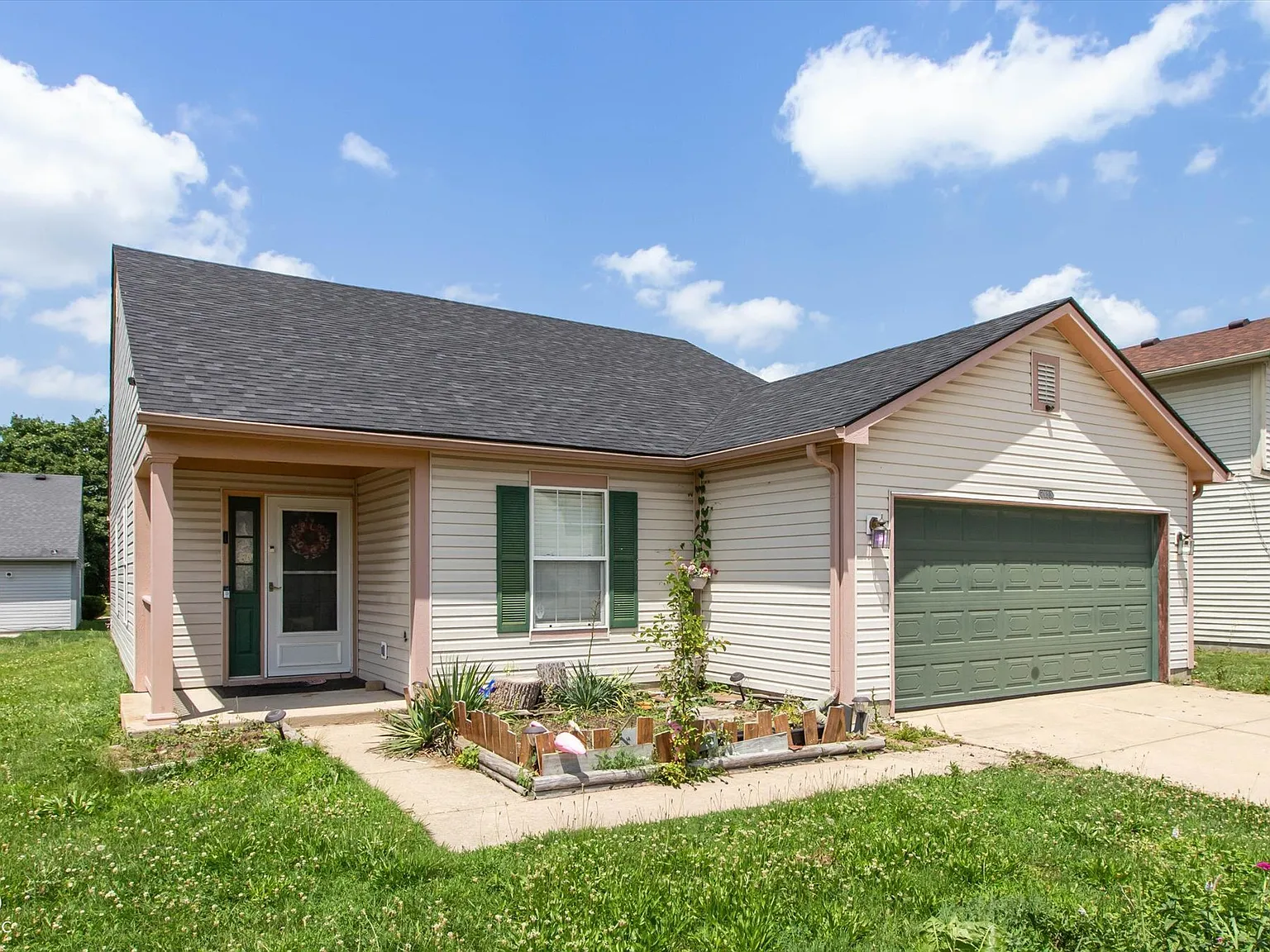 3 bed, 2.0 bath, 1184 sqft, $1,500 — Photo 1