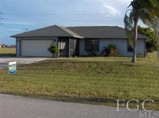 212 NW 24th Ter, Cape Coral, FL 33993