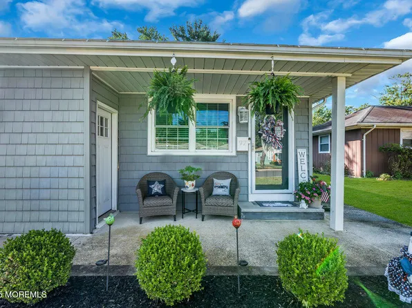 97 Fort De France Avenue, Toms River, NJ 08757