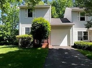 3 Kenny Ln, Kiamesha Lake, NY 12751