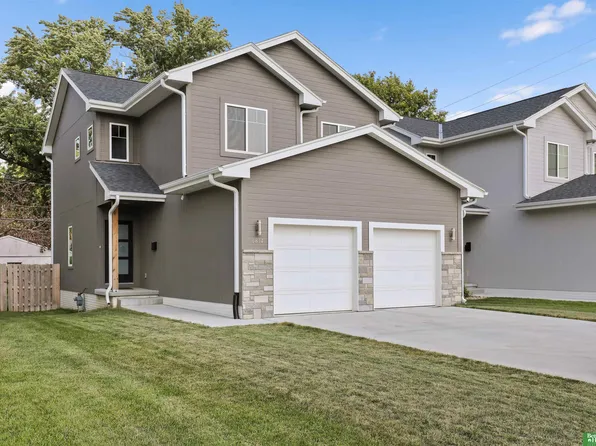 6814 Pacific St, Omaha, NE 68106