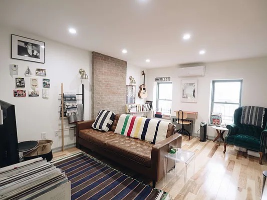 Rented by Gazal International Brokerage Group | media 11