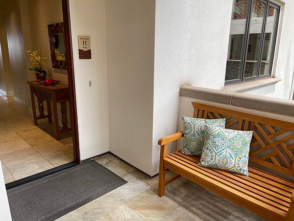 3rd image of 3800 Wailea Alanui Dr #Penthouse 202