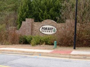 540 Taylor Dr, Loganville, GA 30052