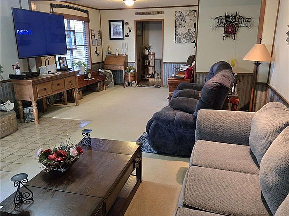 4th image of 4450 Greenbriar Rd