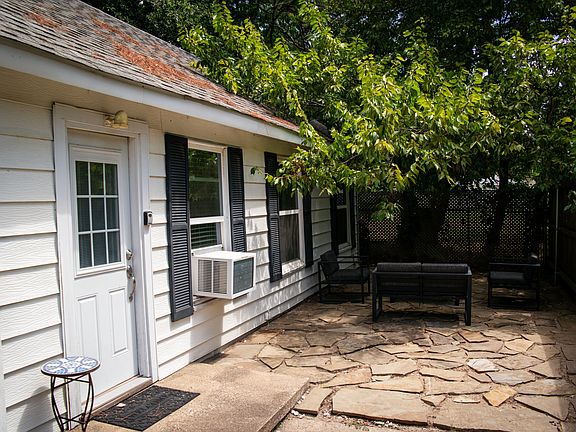 2nd image of 328 Hassett Ave #B
