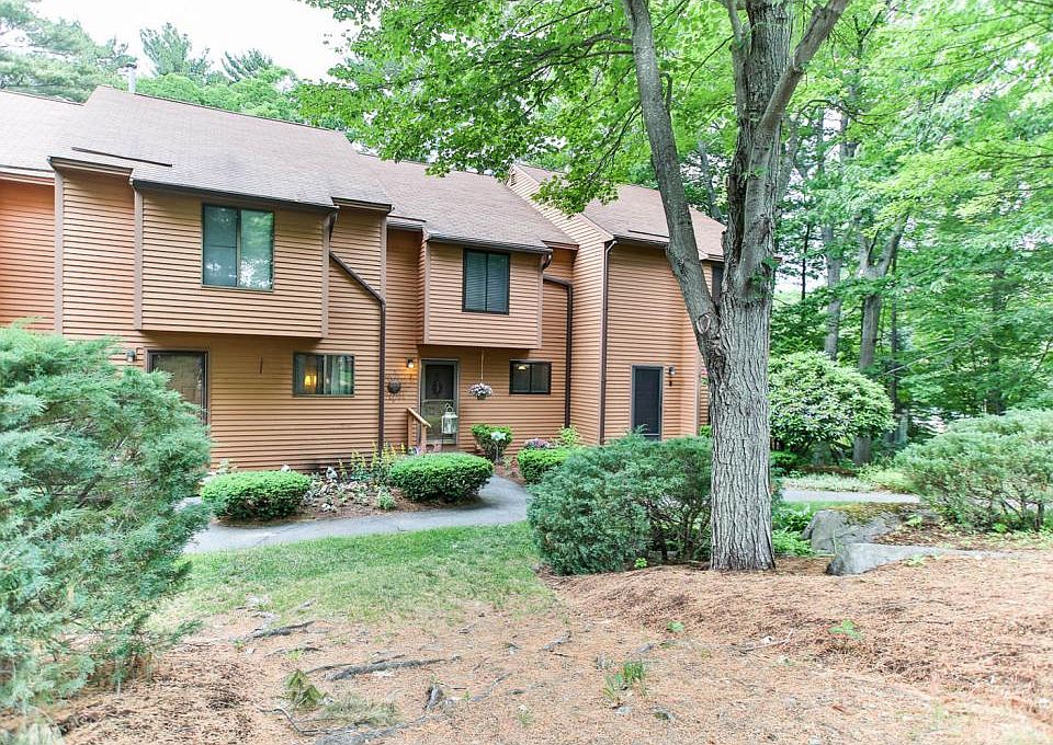 1st image of 7 Dunvegan Woods Drive #7