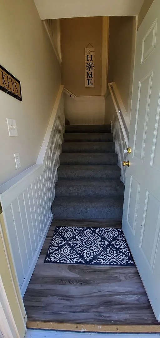 219 Maxwell Street — Photo 3