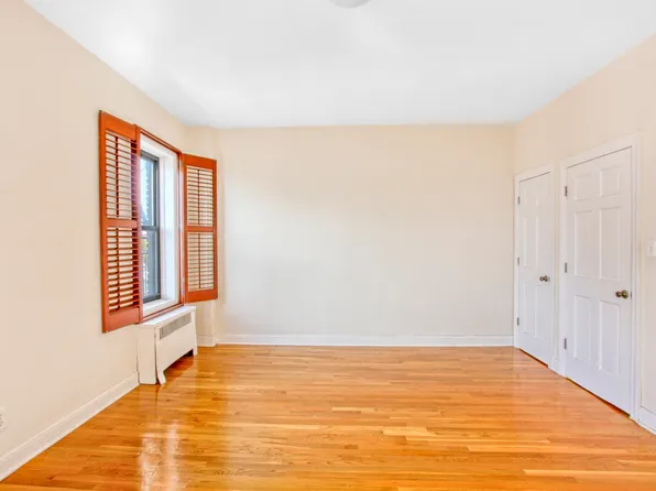 9701 Shore Road image 9 of 22