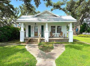 2625 N Bayou Dr, Golden Meadow, LA 70357