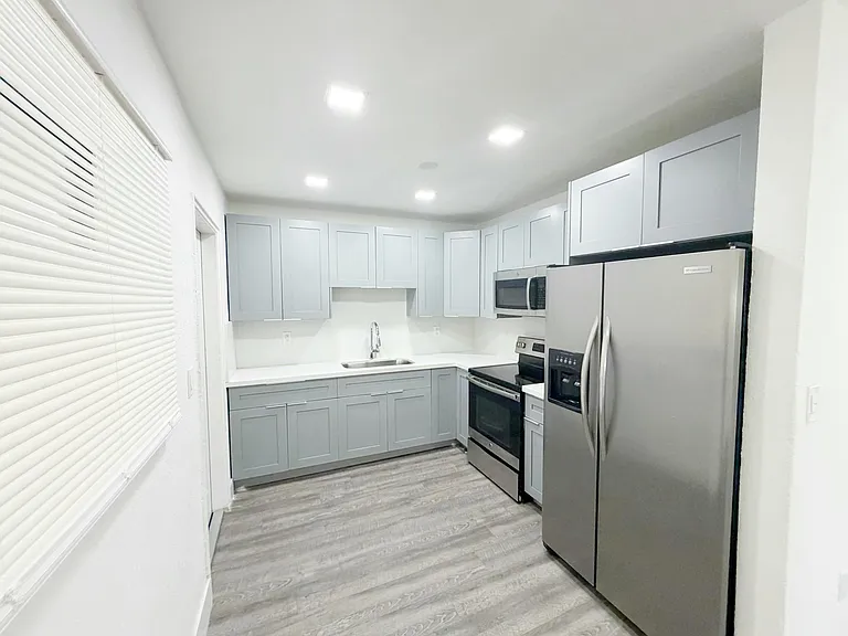 1135 NW 127th St — Photo 5