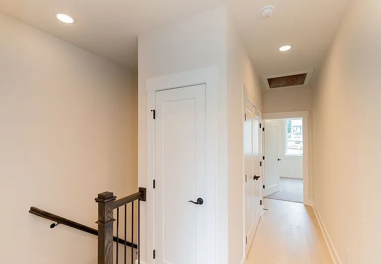 745 N Market St — Photo 18
