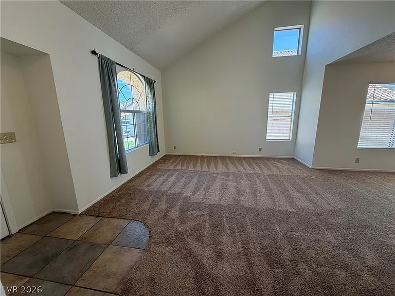 9509 Swan Bay Dr — Photo 6