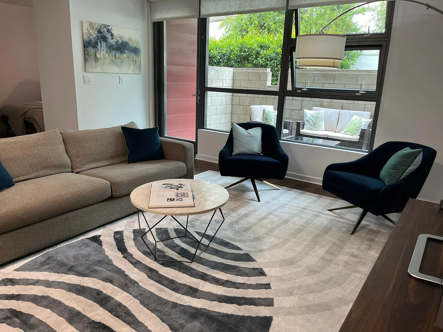 2 bed, 830 sqft, $4,500 — Photo 4
