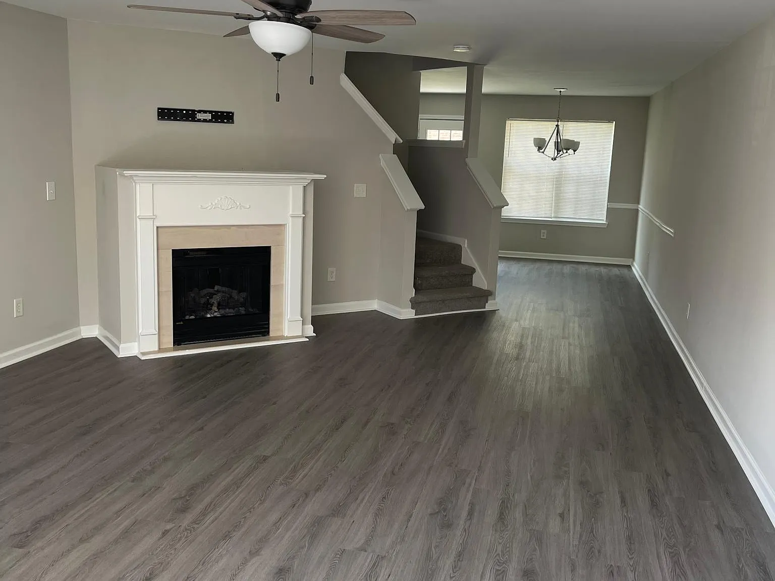 3 bed, 2.5 bath, 2150 sqft, $2,000 — Photo 3