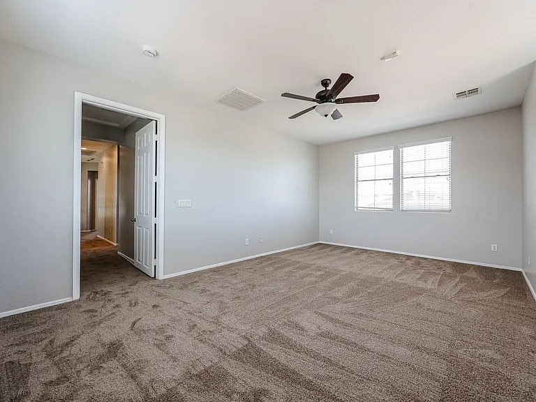4569 N Golf Dr — Photo 31