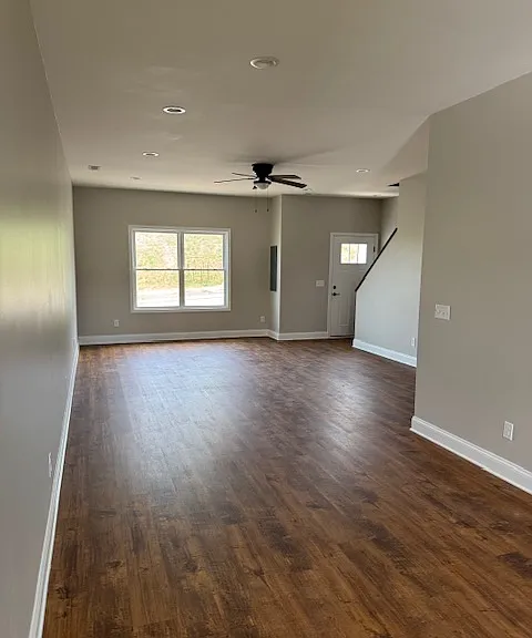 648 Zephyr Dr — Photo 5