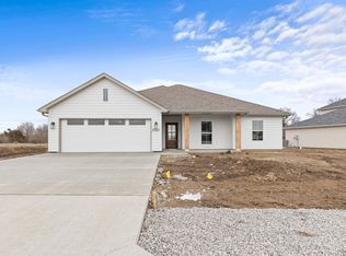2260 N Traveller Dr, Columbia, MO 65202