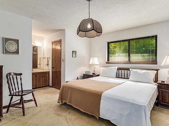 5th image of 7810 Charter Oaks Ct
