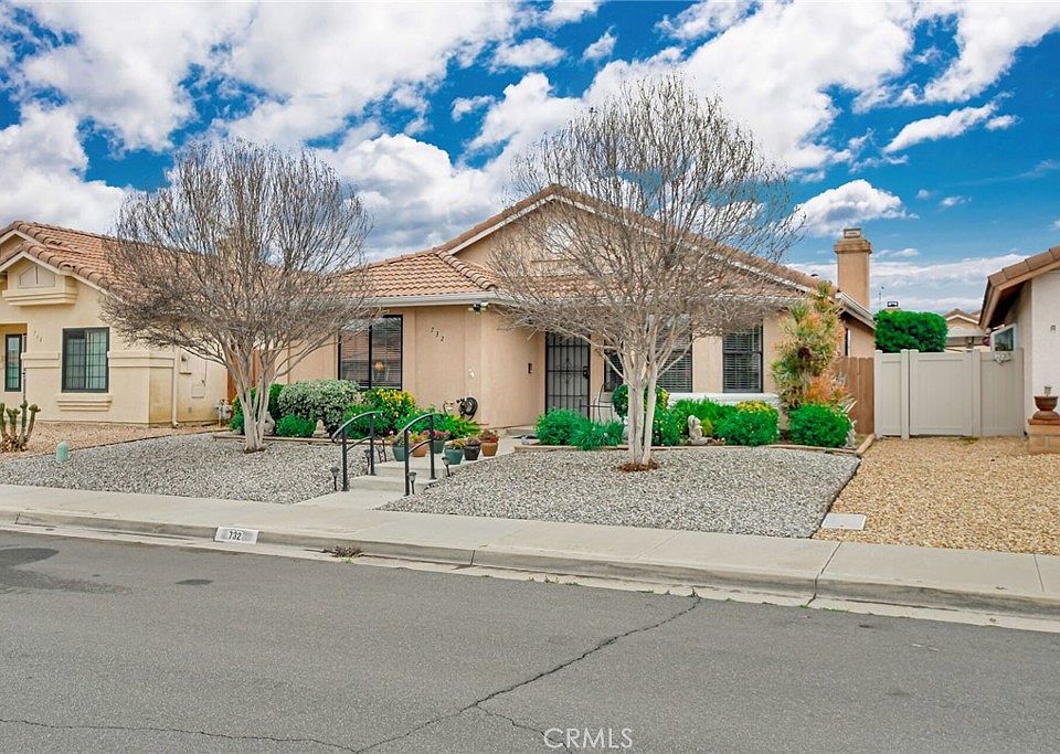 1st image of 732 Alondra Dr