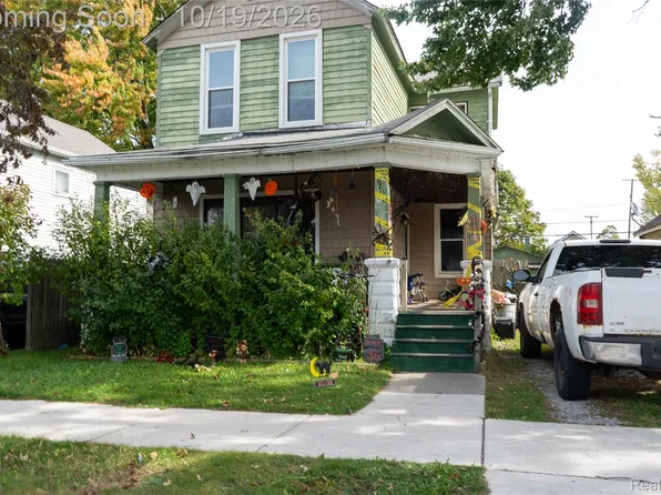 2706 Gratiot Ave, Port Huron, MI 48060