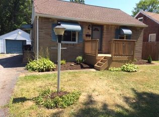 81 Forest Hill Dr, Austintown, OH