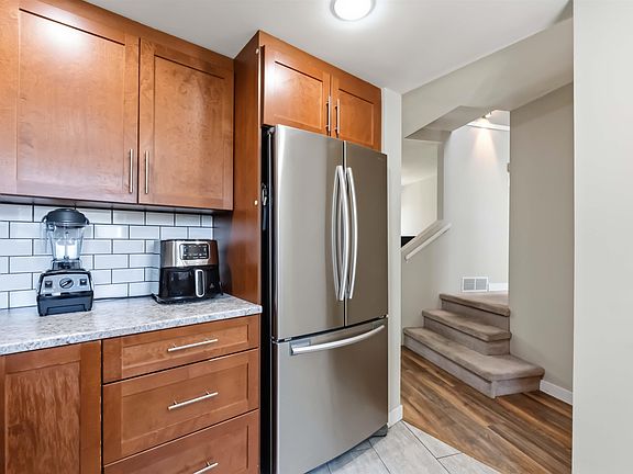 3rd image of 19240 119th Ave #8