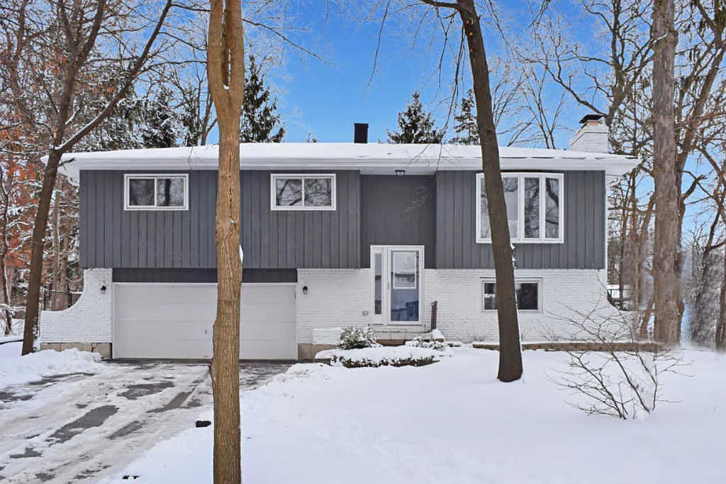 29W346 Helen Ave photo 1