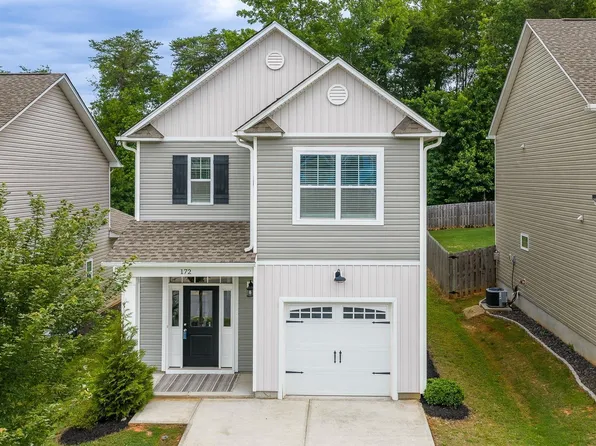172 Highland Park Ct, Easley, SC 29640