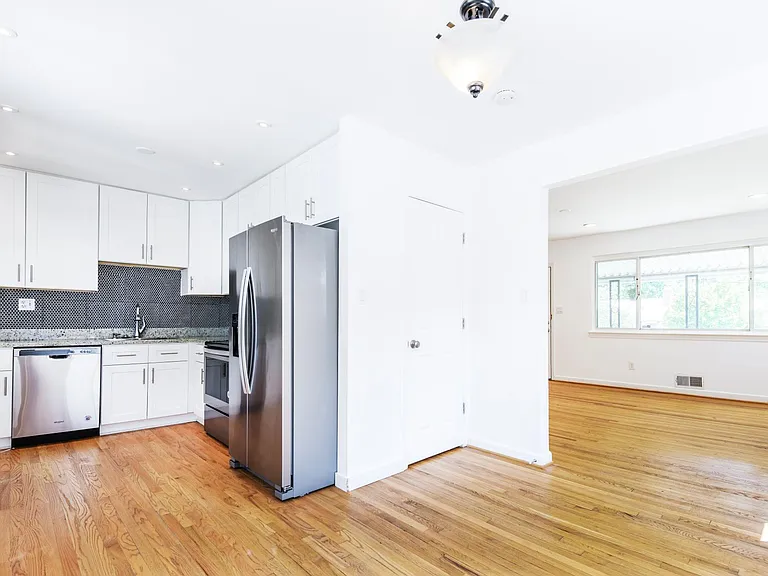 Kitchen/dinning room/living room.