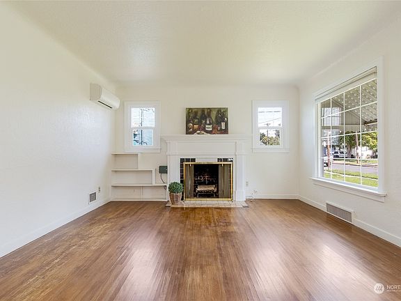 4th image of 715 Hobson Street