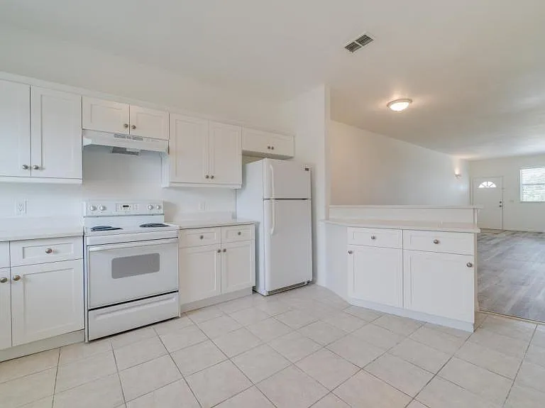 5612 Rose Garden Rd #204 — Photo 16