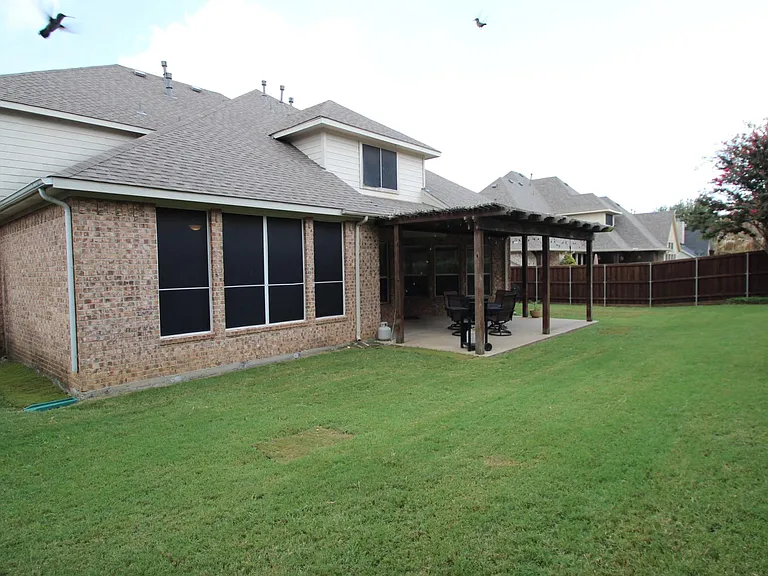 1716 Winding Hollow Ln — Photo 22
