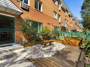 3358 14th St, Astoria, NY 11106