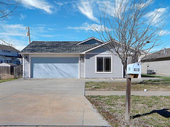 2nd image of 632 Northfield Rd